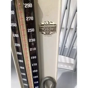 Baumanometer | Accents | Baumanometer 30 Analog Blood Pressure Testing ...